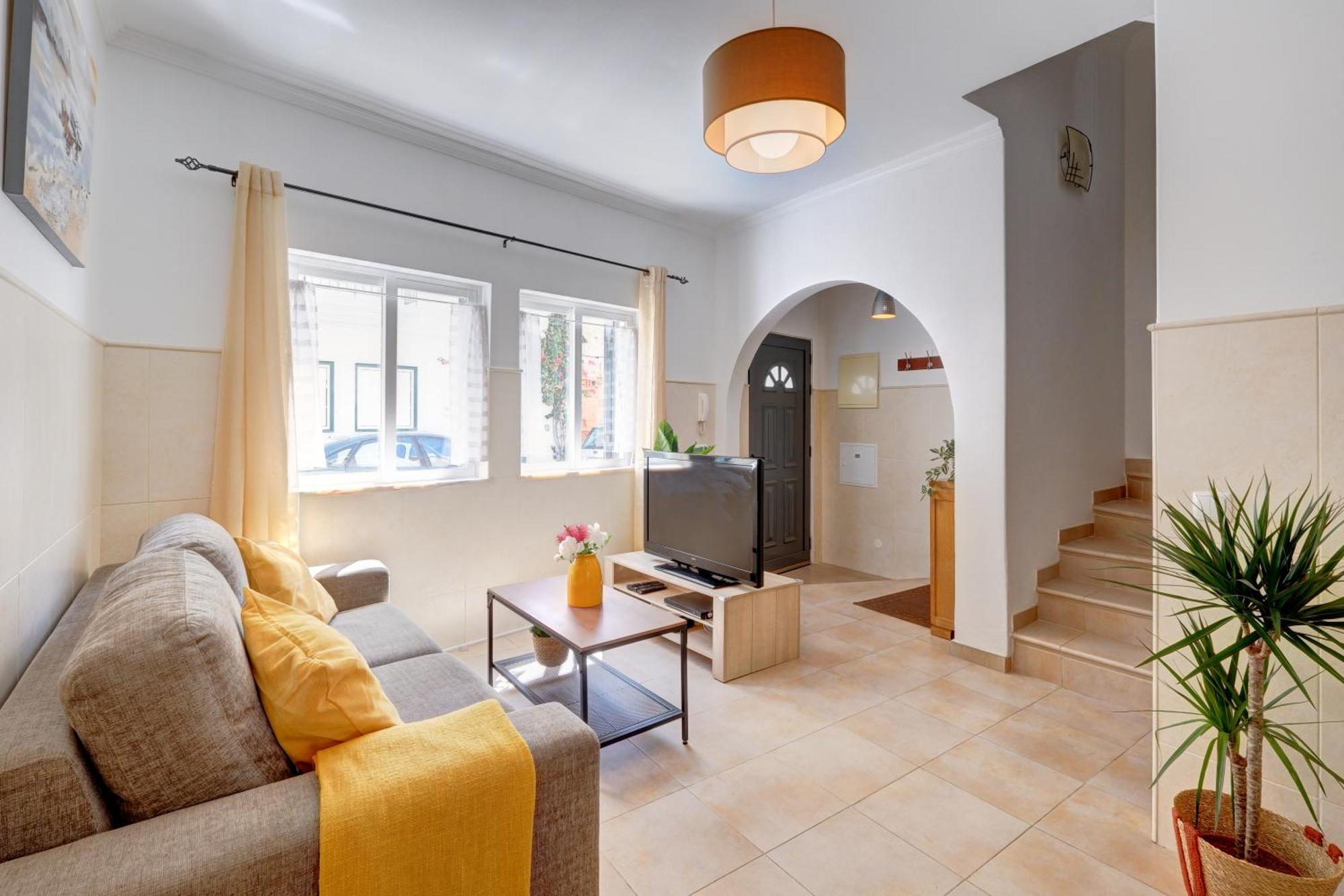 City Center, Private Parking, Ac, 6Ppl. Ольян Экстерьер фото